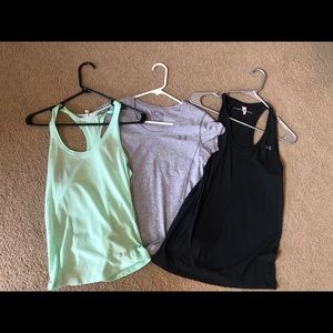 Women’s Underarmour shirts